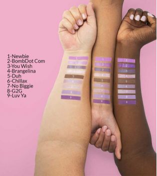 BH Cosmetics - *Totally Plastic* - Paleta de Sombras Iggy Azalea Mini - Purple platforms