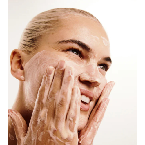 Carbon Theory - *SupaVIT-C* - Gel de limpeza facial com vitamina C e cafeína