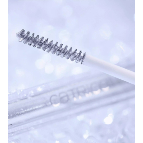 Catrice - *Arctic Illusion* - Corretor de sobrancelha brilhante Arctic Blink