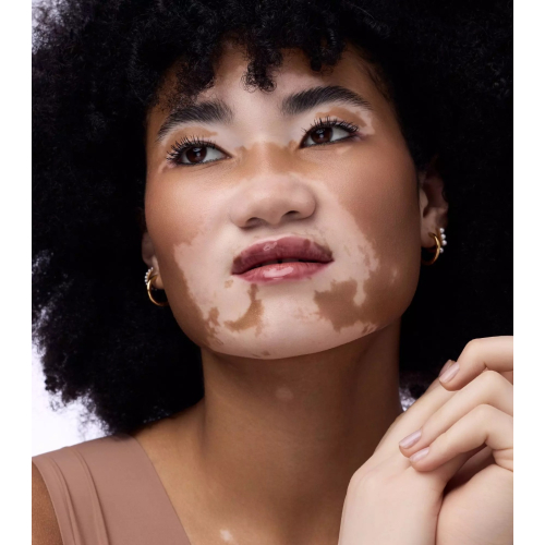 Catrice - Protetor labial Butter Drippin - 040: Bisou Bisou