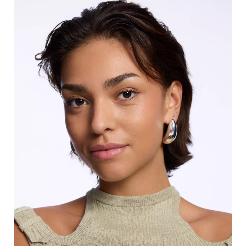 Catrice - Bálsamo Labial Care In Colours - 070: Girlboss