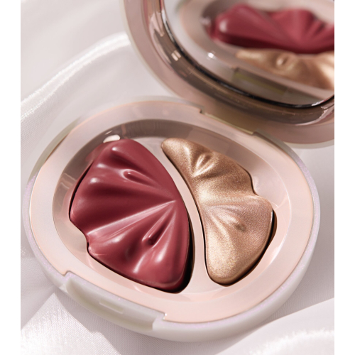 Catrice - *Brides & Besties* - Duo de blush e iluminador - C02: Glow Down The Aisle