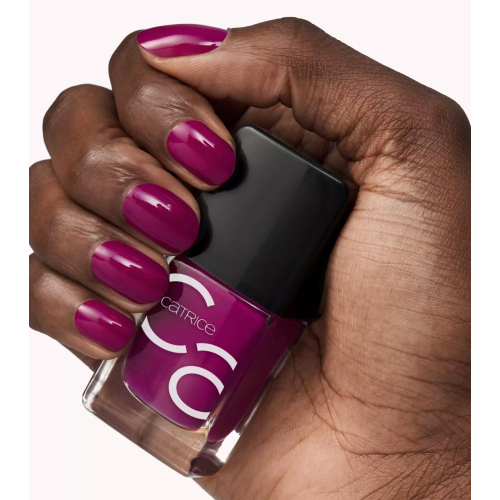 Catrice - Esmalte Fashion ICONails - 177: My Berry First Love