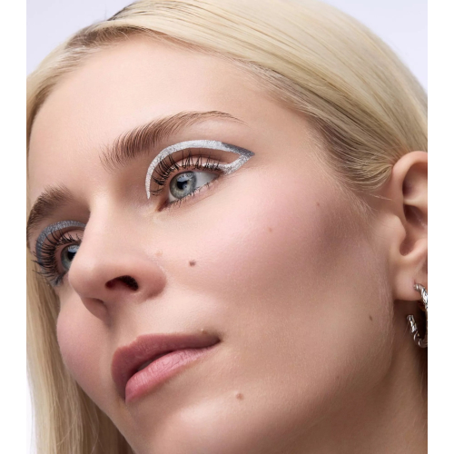 Catrice - Delineador Space Glam Liquid Effect - 010: Moonstone Metallic