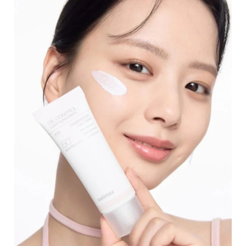 Celimax - *Oil Control* - Protetor solar facial Light Sunscreen SPF50+ PA++++