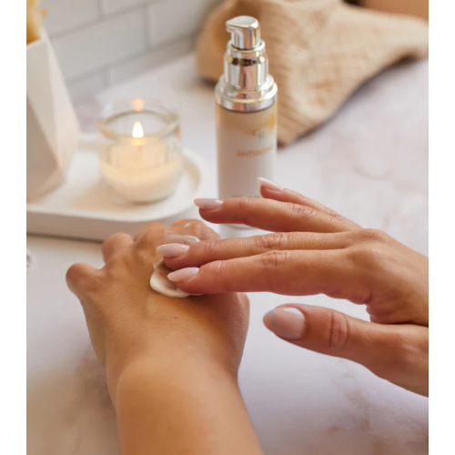 CR Cosmetics - *Antiaging* - Creme Facial Nutritivo Pure Retinol 0,25%