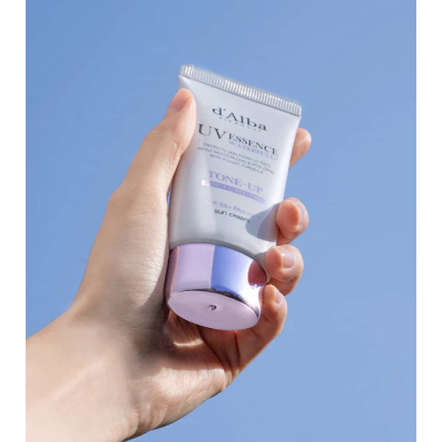D'Alba - Protetor solar facial Tone-Up SPF50+ PA++++ - Purple Correcting