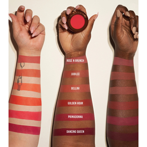 Danessa Myricks - *Yummy Skin* - Conjunto Blurring Balm Powder Flushed Kit