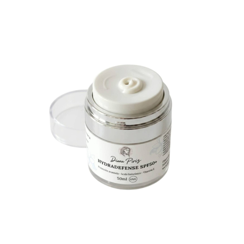 Diana Piriz Cosmetics - Protetor solar facial Hydradefense SPF50+