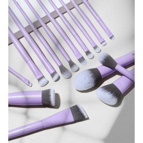 Eigshow - *Purple* - Conjunto de 15 pincéis de maquiagem