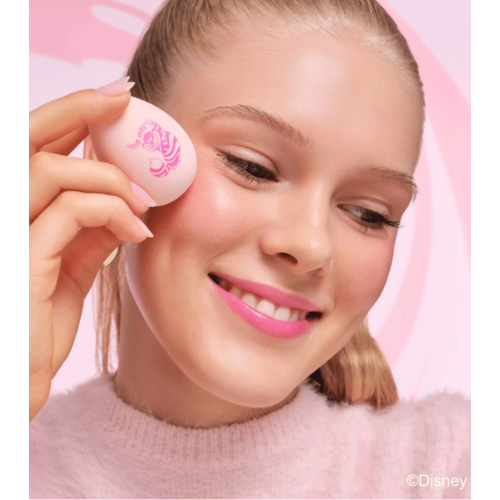 essence - *Alice in Wonderland* - colour-changing