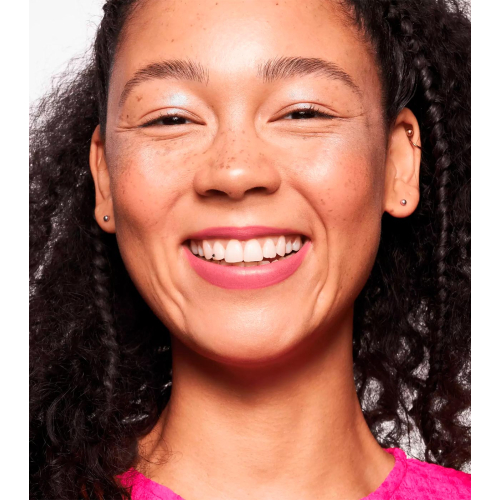 essence - Batom com acabamento fosco de longa duração The Slim Stick - 104: Baby Got Blush