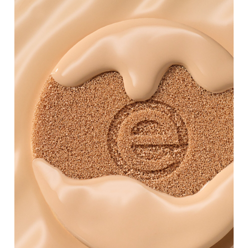 essence - Base de maquilhagem Silky Cushion -100