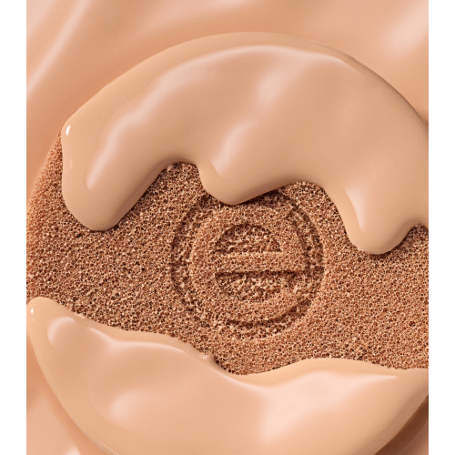essence - Base de maquilhagem Silky Cushion -115