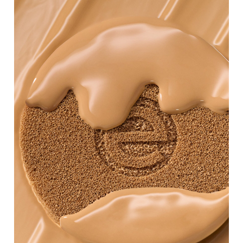 essence - Base de maquilhagem Silky Cushion -178