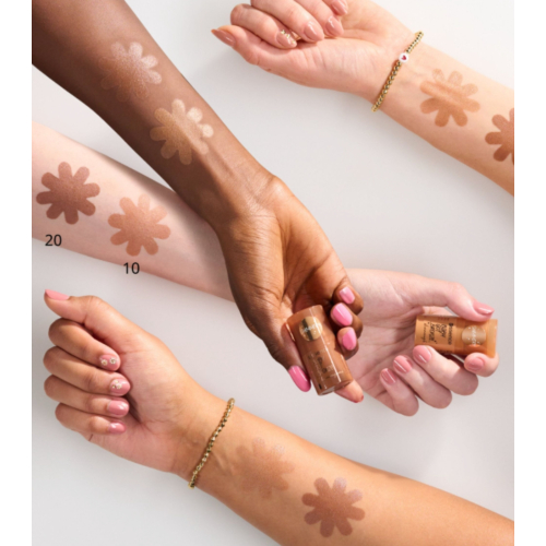 essence - Baby Got Bronze Shimmering Bastão Bronzeador - 10: Golden Hour