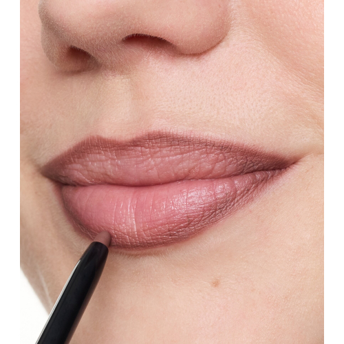 essence - Delineador labial 8h Matte confort - 24: Coffee Date