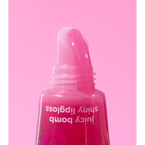 essence - *Say it with Juicy* - Brilho Labial Juicy Bomb Hello Cutie! - 02: Witty Watermelon
