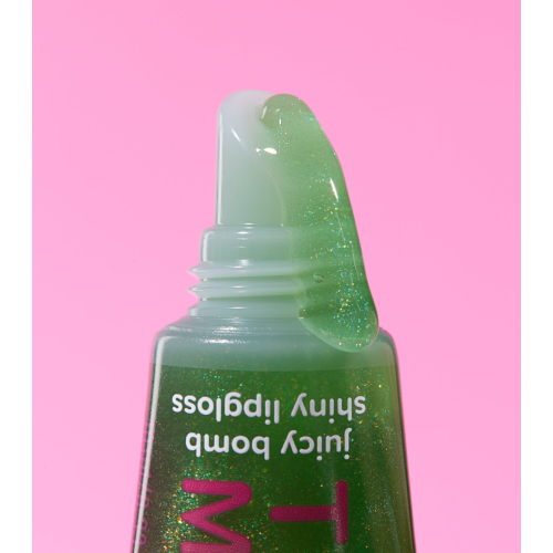 essence - *Say it with Juicy* - Brilho Labial Juicy Bomb Thanks my Dear - 03: Glowy Gummy