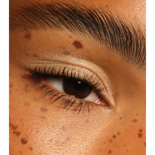 essence - Sombra de olhos em stick Blur Nude - 05: Oat Milk Glow