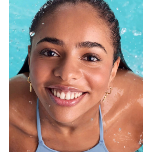 essence - *The Little Mermaid* - Brilho Labial Peptídico - 01: Mer-mazing