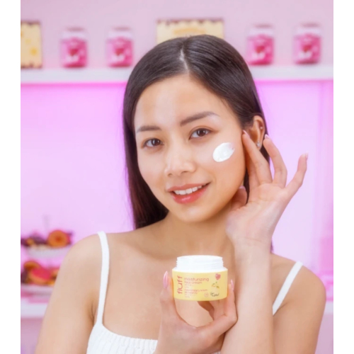 Fluff - Creme facial hidratante FPS50 PA+++ - Baunilha