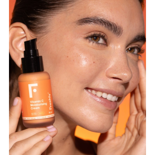 Freshly Cosmetics - Creme facial hidratante com vitamina C