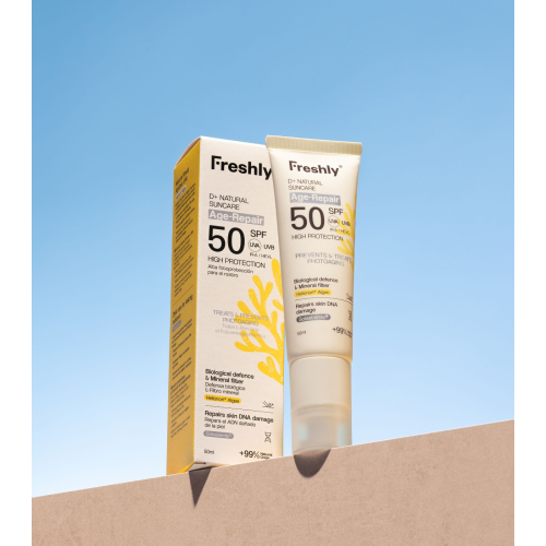 Freshly Cosmetics - *D+ Natural Suncare* - Protetor solar facial Age-Repair SPF50