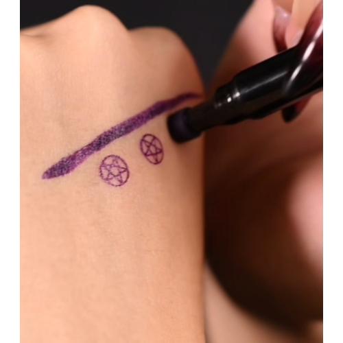 Lethal Cosmetics - *The Conjuring* - Delineador de duas pontas - Demon’s Mark