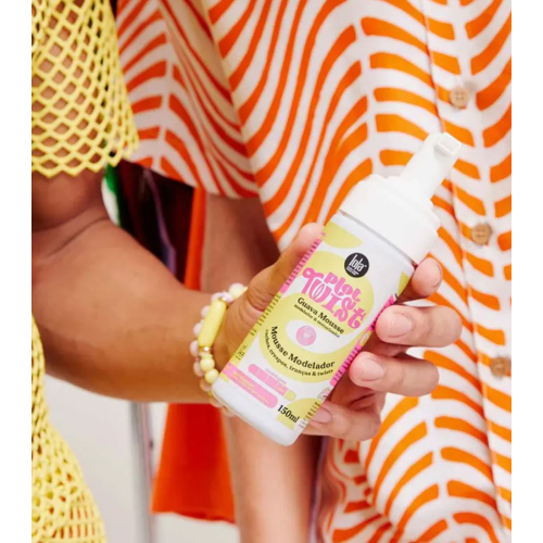 Lola Cosmetics - *Plot Twist* - Mousse condicionador para cachos - Guava