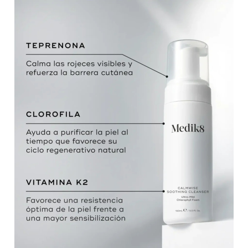 Medik8 - *Calmwise* - Espuma de limpeza de clorofila Calmwise Soothing Cleanser
