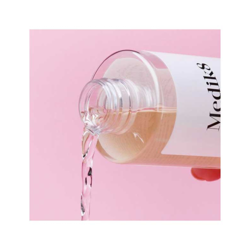 Medik8 - Tônico Esfoliante Diário PHA com Ativador Enzimático Press & Glow