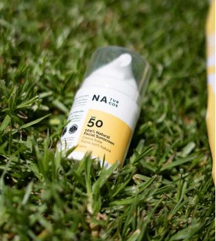 Naturcos - protetor solar facial 100% natural SPF50