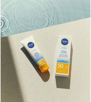 Nivea Sun - Proteção facial Shine Control FPS50 com cor - Tom médio