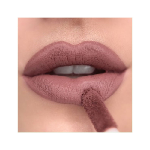Revolution - Batom líquido Matte Bomb - Delicate Brown