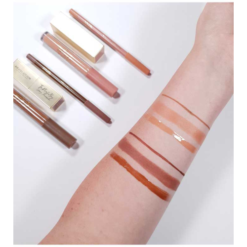 Revolution - *Makeup Revolution x The Plastic Boy* - Lip Kit - Almond Macchiato