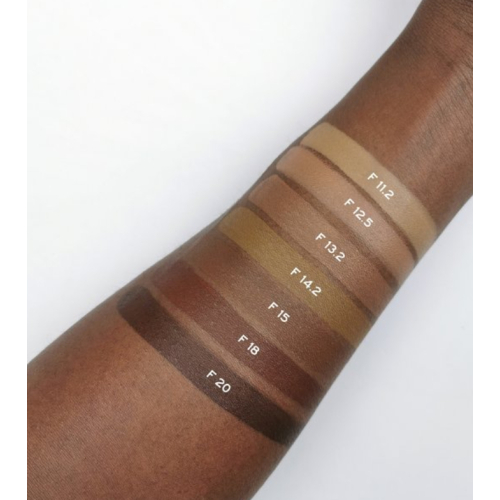 Revolution Relove - Base de maquiagem Super Serum - F18