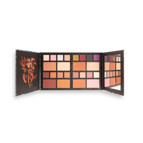 Revolution - *Revolution X DC Universe* - Paleta de rosto e olhos grandes