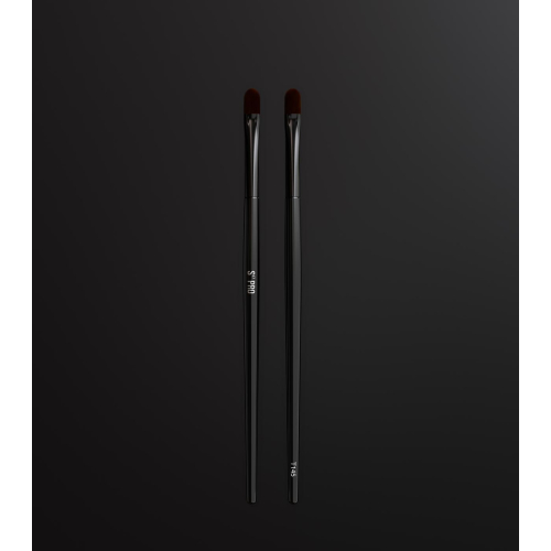 S17PRO - *Técnica* - Pincel para lábios - T145