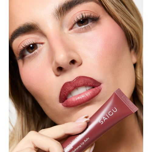 Saigu Cosmetics - Bálsamo labial hidratante com efeito brilhante - Brownie