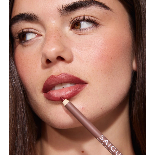 Saigu Cosmetics - Delineador Labial Sedoso - Garnet Red