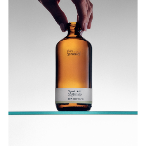 Genéricos para a pele - Esfoliante natural anti-manchas com ácido glicólico