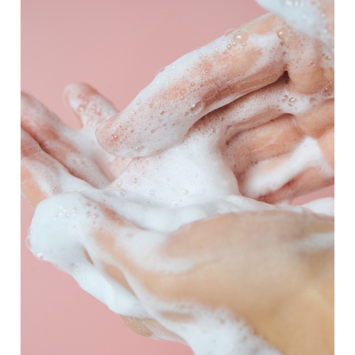 SKIN1004 - *Poremizing* - Espuma de limpeza com Centella Asiatica de Madagascar