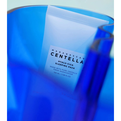 SKIN1004 - *Hyalu-Cica* - Máscara Facial Noturna Sleeping Pack