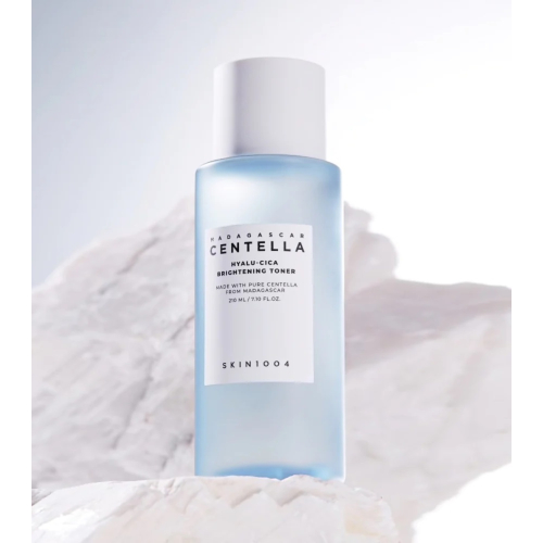 SKIN1004 - *Hyalu-Cica* - Tônico facial iluminador com centella de Madagascar