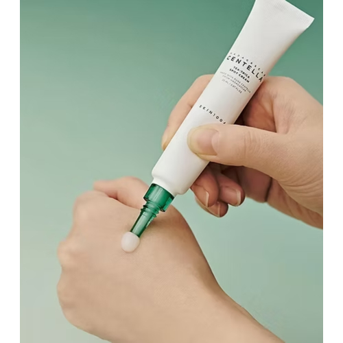 SKIN1004 - *Tea-Trica* - Tratamento Localizado Tea-Trica Spot Cream