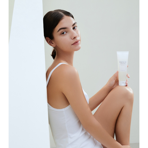 SKIN1004 - *Tone Brightening* - Espuma de limpeza com Centella Asiatica de Madagascar