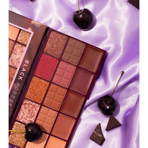 Technic Cosmetics - *Cherry Chocolate* - Paleta de sombras de olhos - Black Forest