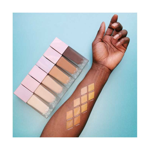 XX Revolution - Base de maquilhagem Glow Skin Fauxxdation - FX11