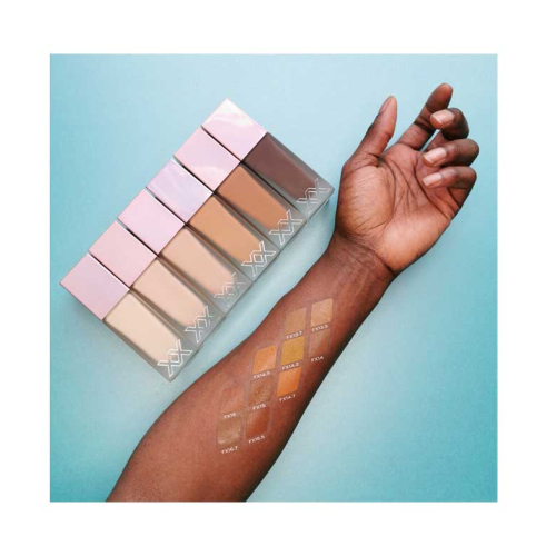 XX Revolution - Base de maquilhagem Glow Skin Fauxxdation - FX11